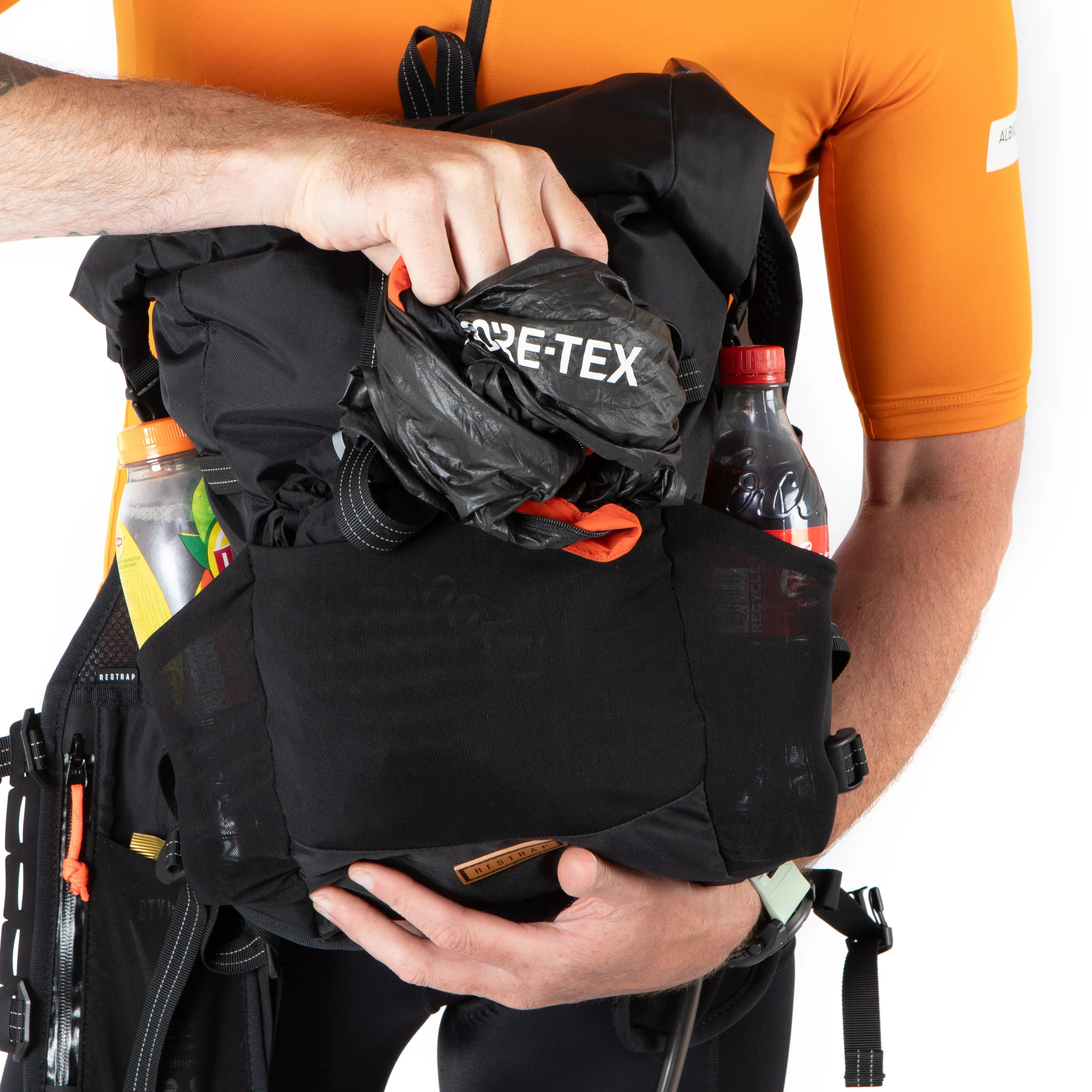 Rolltop Hydration Vest - Image 12